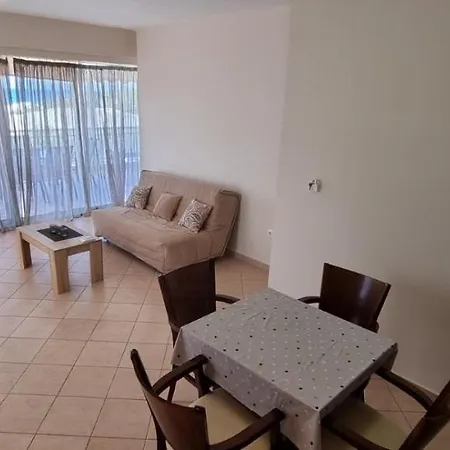 Apartamento La Beachfront Luxury Living *