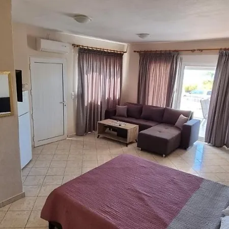 La Beachfront Luxury Living Flogita