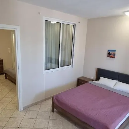 Apartment La Beachfront Luxury Living Flogita