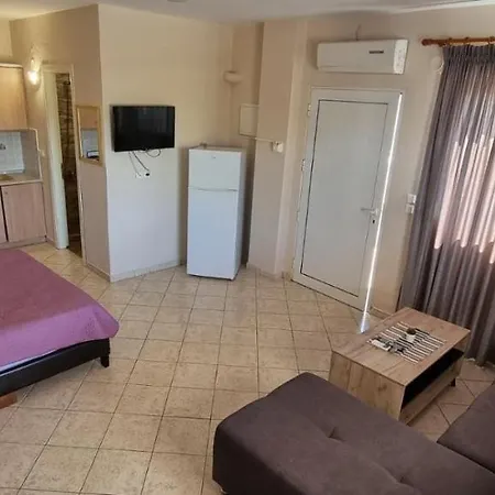 La Beachfront Luxury Living Flogita