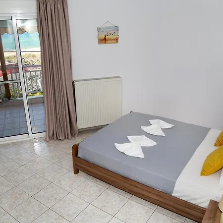 Apartament La Beachfront Luxury Living Flogita