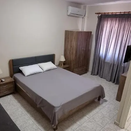 La Beachfront Luxury Living Apartament